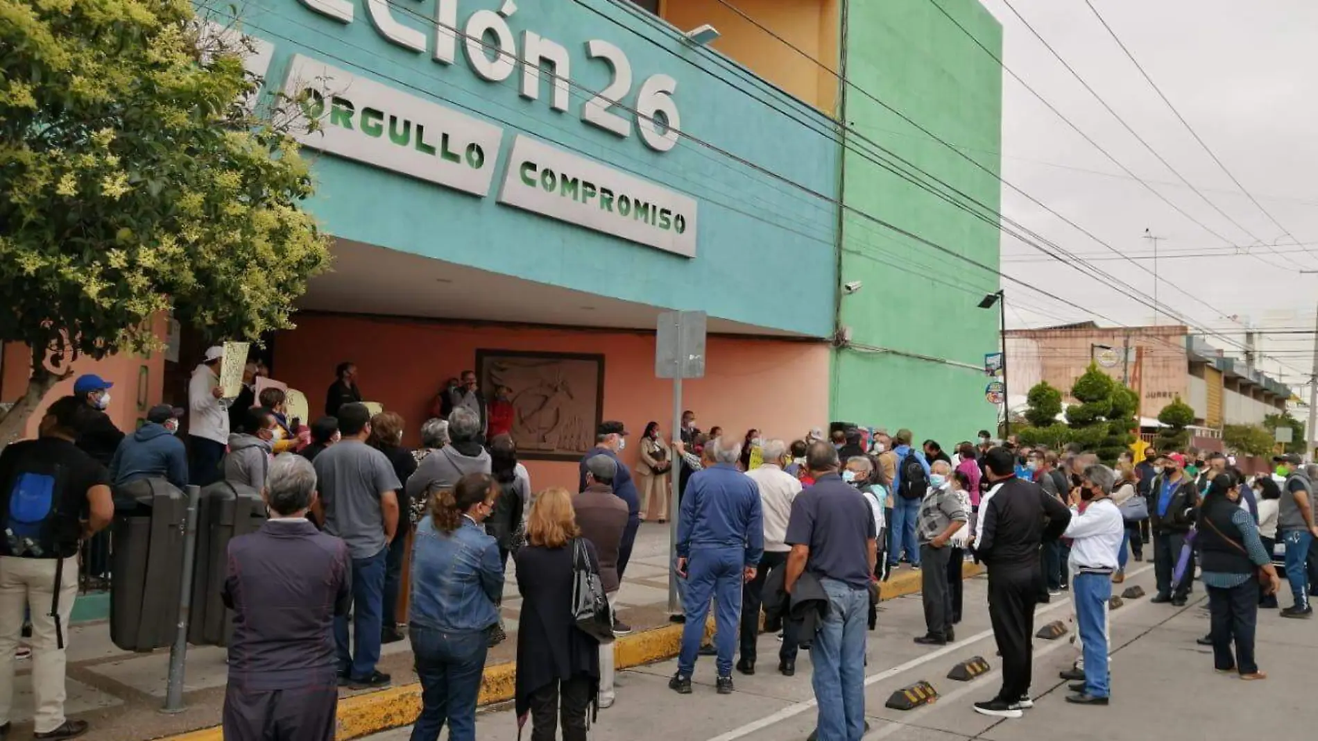 Estalla conflicto magisterial en SLP